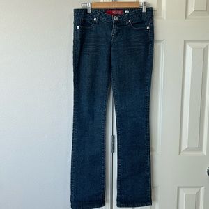 Guess Jeans, Straight